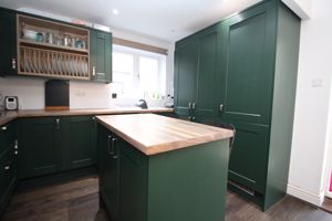 Kitchen- click for photo gallery